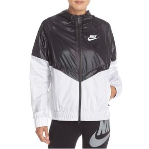 Nike Windrunner hooded wind breaker jacket